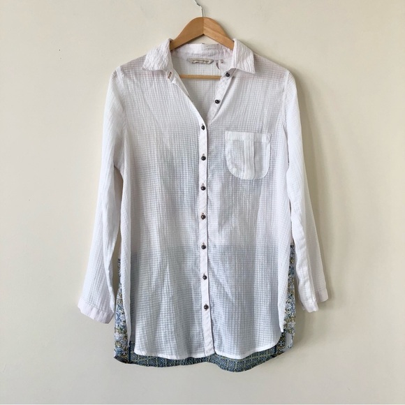 Soft Surrounding Women’s Blouse with floral details on back Size PM - Picture 2 of 7